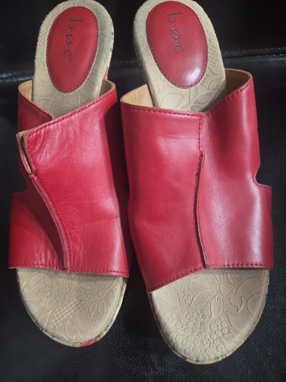 B.O.C. Red Leather Slide Heels Clogs Sandals Size 9 - Used